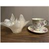 Image 1 : Klassen Giftware Pearl Teacup set "Mother" - Original shaped Pearl White Vase