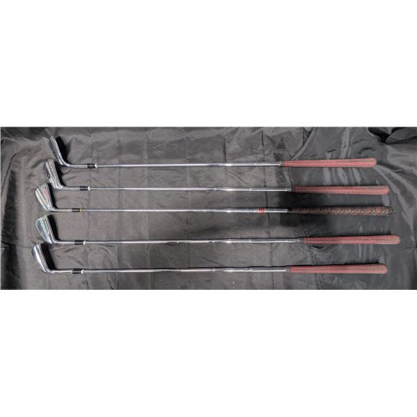 5 Spalding Golf Clubs Left Hand 2-No.3, No.5, No.7, No.9