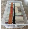 Image 2 : Tote of 1000+ misc hockey cards. Pro Set, UD, Score, Topps, Parkhurst, Classic. Some duplicates.