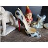 Image 3 : Statues/Decor Lot (Gnome, Angel, High heel, and two boys statue)