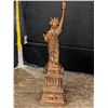 Image 6 : Brass lamp, Miniature statue of Liberty, and Vintage Calander