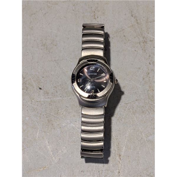 Arton Silver Toned watch (Still working)