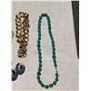 Image 7 : Emerald Jewelry Lot set (Necklaces, earrings, and etc.)