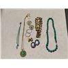 Image 8 : Emerald Jewelry Lot set (Necklaces, earrings, and etc.)