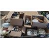 Image 1 : Lot of Kitchen Items.
