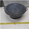 Image 1 : Vintage bread pan with lid