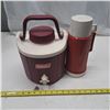 Image 1 : Vintage thermos and water jug