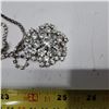 Image 2 : Vinatge rhinestone necklace and brooch