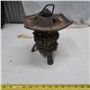 Image 1 : Cast iron garden pagoda lantern