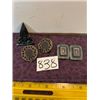 Image 1 : 1 broach and 2 pr earrings