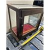 Image 2 : 16" x 10 1/2" x 14 1/2" Tall Vintage Oak ShowCase