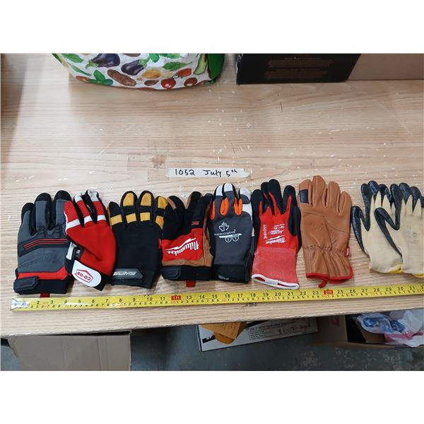 1 Bag of Assorted Gloves