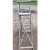 Image 1 : 6ft wooden ladder