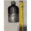 Image 2 : Antique Hip Flask w/ Engrave Silver Plate and Leather Cover (Good Condition)