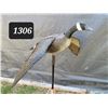 Image 1 : Large Canada goose decoy. Wing span 45 inches.