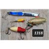 Image 1 : Vintage fishing lures.