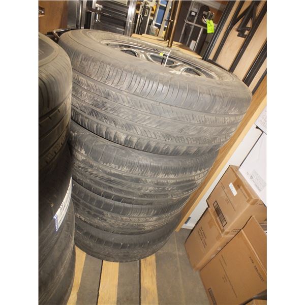 Set Of 4 Hankook Tires w/ Rims