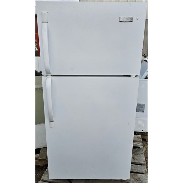 Frigidaire Fridge/Freezer Model# FRT15G4BW7 - Untested