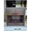Image 1 : 2 - 24x18x24 Night Dressers