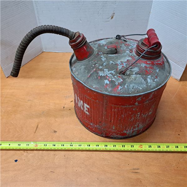 Antique gas can