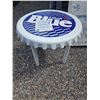 Image 1 : 36" Labatt blue patio/pub/deck table brand new/never used in box