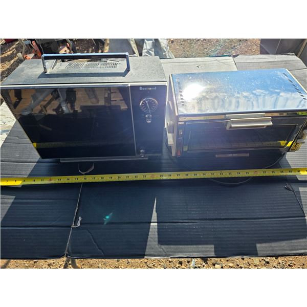 Fleetwood box tv and toaster oven