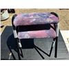 Image 2 : 2 fabric stools- 16"H