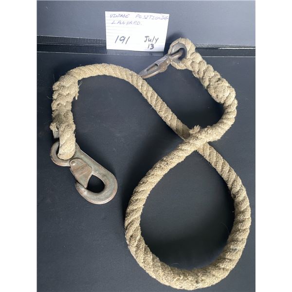 Vintage positioning lanyard
