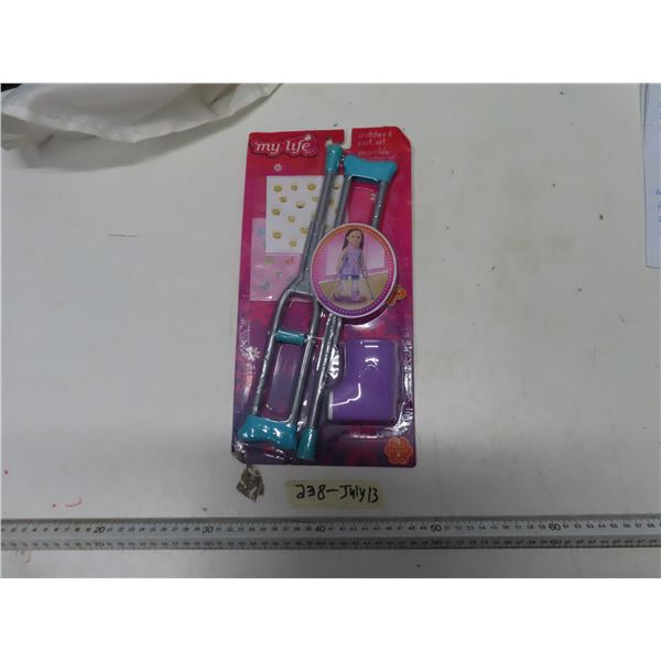 My life doll crutches + cast set