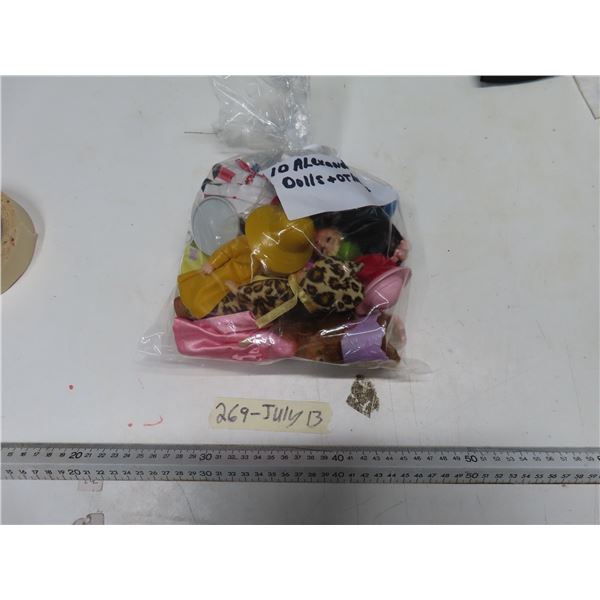 10 alexander dolls plus others