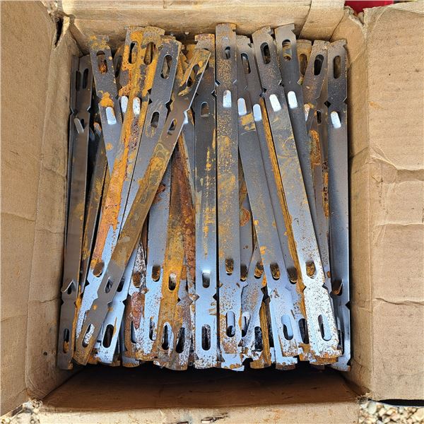 Box of approx 250 tie strips