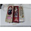 Image 1 : 3 porcelain dolls in original box