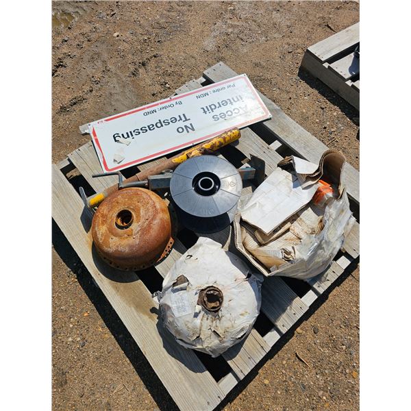 "No Trespassing" Sign/Misc Parts