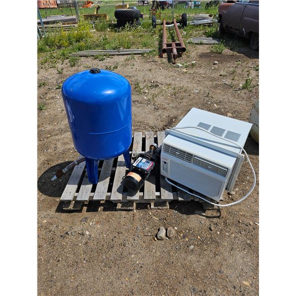 Window A/C Unit/Convertible Jet Pump/26.4 GAL Water Pressure Tank - Untested