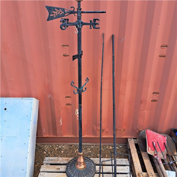 North arrow garden direction and 2 spare poles