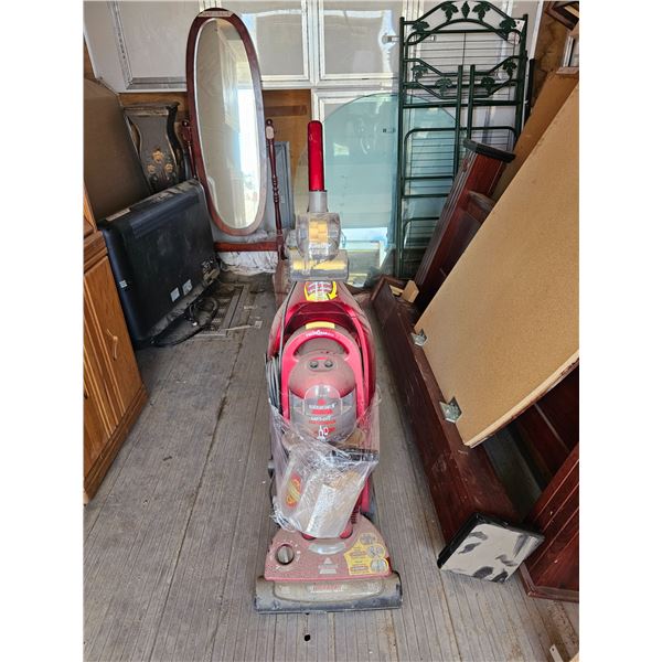 Bissel Upright Vaccum - Untested