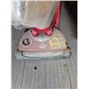 Image 4 : Bissel Upright Vaccum - Untested