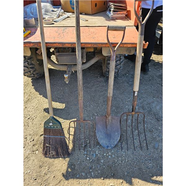 Shovel/Pitch Forks/Broom