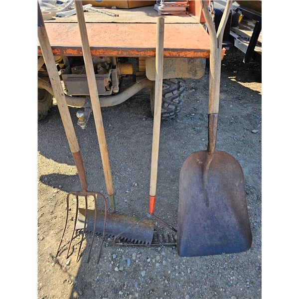 Pitch Fork/Rakes/Shovel