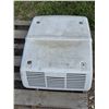 Image 1 : Camper air conditioner shroud- untested