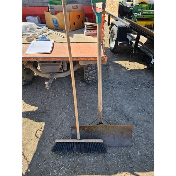 Push Broom/Shovel
