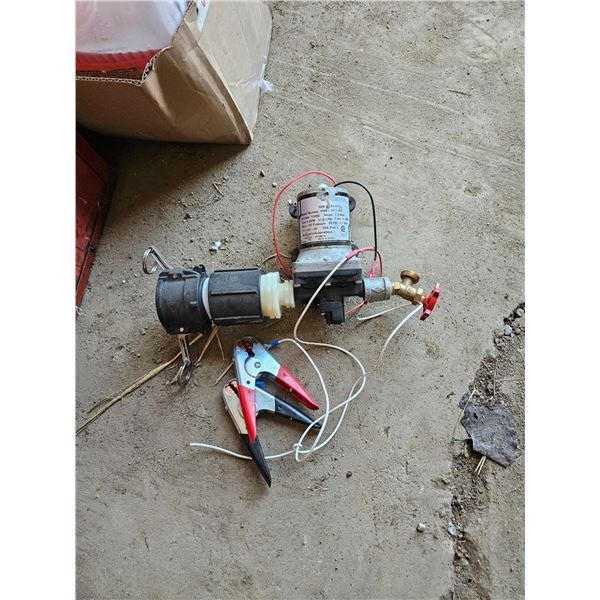 Electric Water Pump w/ Attachments- Untested