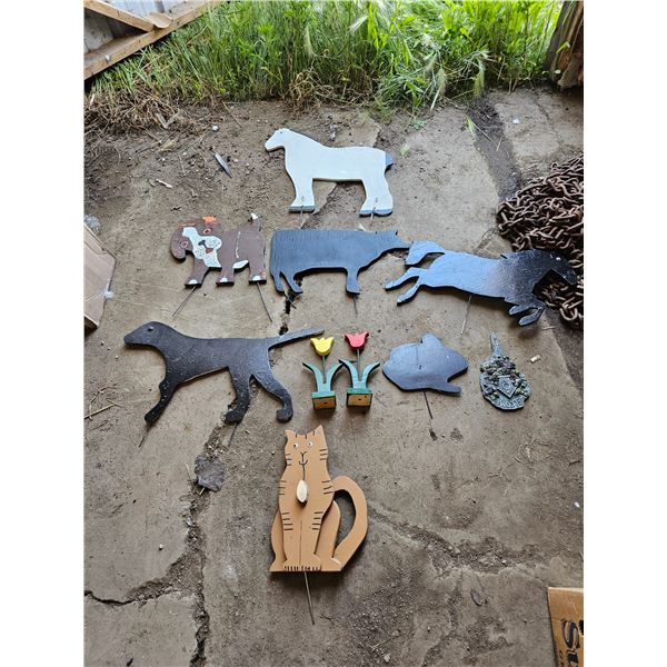Wooden Animal Lawn Décor