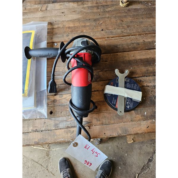 Milwaukee Angle Grinder w/ Blades/Tool- Untested