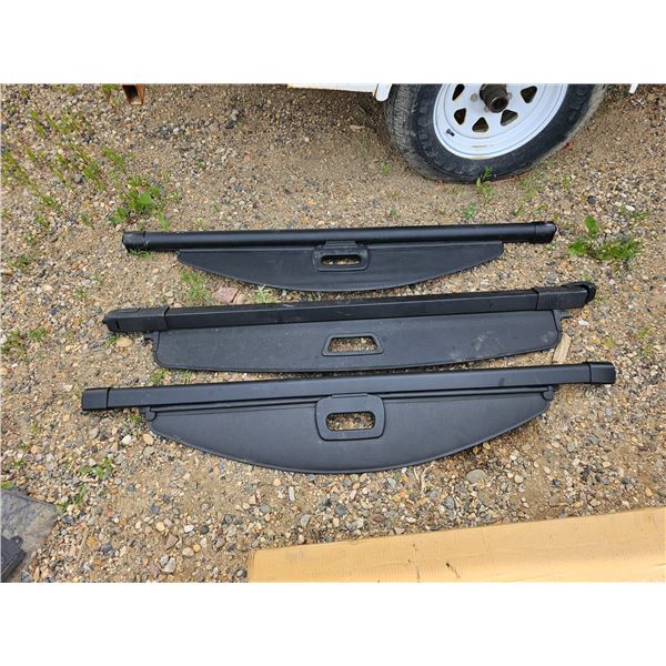 Dodge SUV Cargo Shades