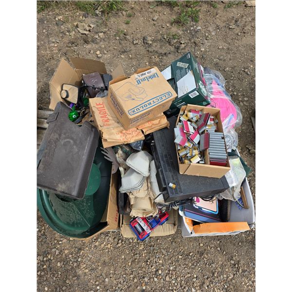 Pallet of misc items