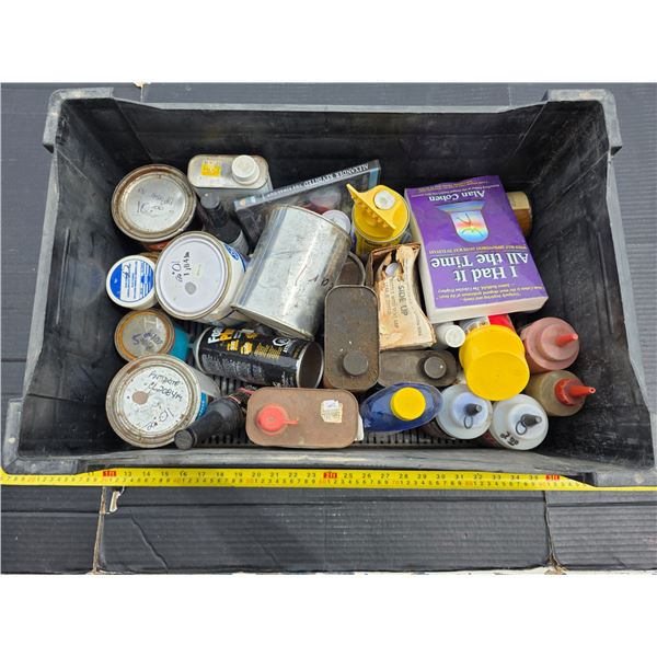 Lot of oils and paints