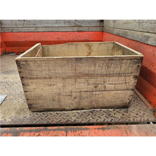 Vintage "Associated Growers Limited" Crate