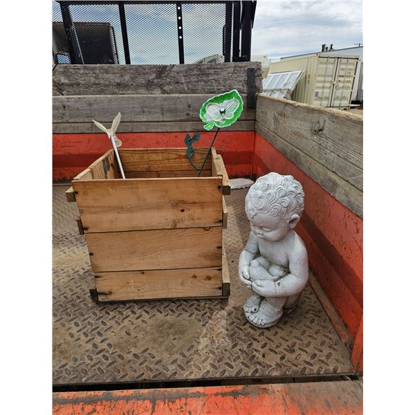 15" Statue/Wood Crate/Garden Décor
