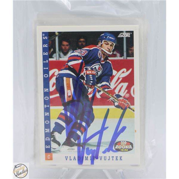25 ASSORTED AUTOGRAPHED HOCKEY CARDS